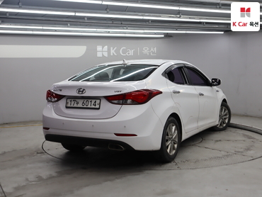 2015 - hyundai avante