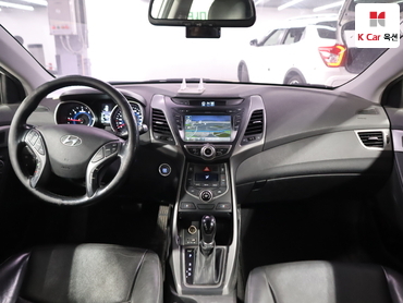 2015 - hyundai avante