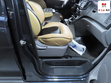 2017 - hyundai grand starex