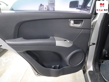 2010 - kia sportage