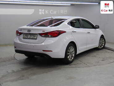 2016 - hyundai avante