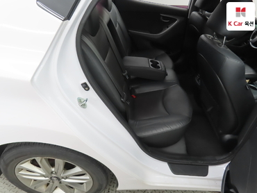 2016 - hyundai avante
