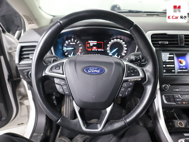 2015 - ford mondeo