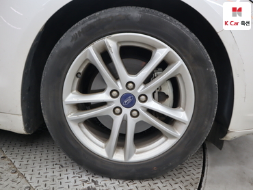 2015 - ford mondeo