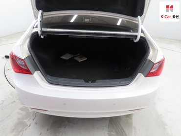 2011 - hyundai sonata