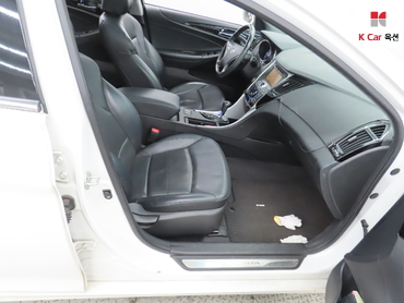 2011 - hyundai sonata