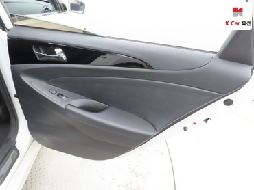2011 - hyundai sonata