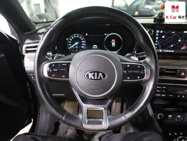 2021 - kia k5