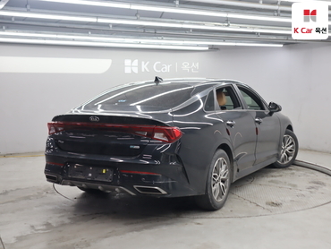2021 - kia k5