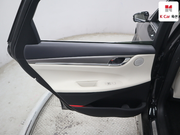 2022 - hyundai grandeur