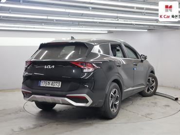 2023 - kia sportage