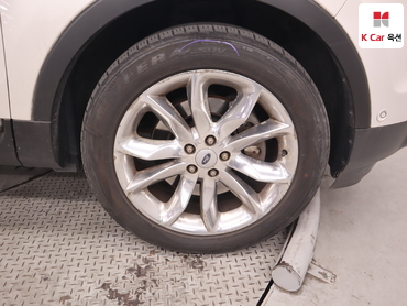 2014 - ford explorer