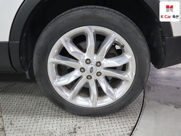 2014 - ford explorer