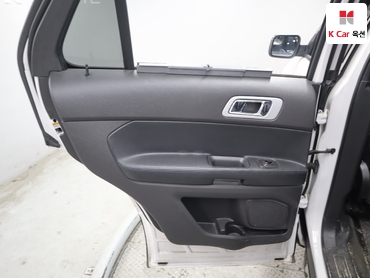 2014 - ford explorer