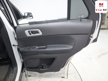 2014 - ford explorer