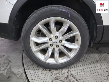 2014 - ford explorer