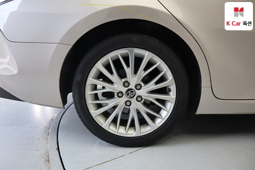 2018 - toyota camry