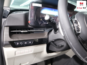 2023 - kia carnival