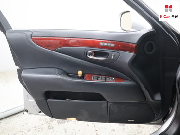 2010 - lexus ls460