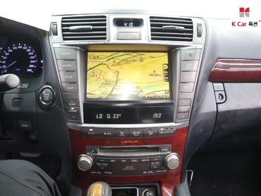 2010 - lexus ls460