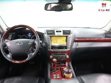 2010 - lexus ls460