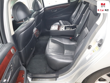 2010 - lexus ls460