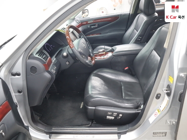 2010 - lexus ls460
