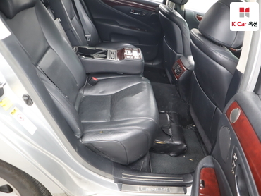 2010 - lexus ls460