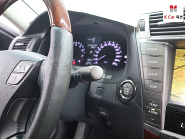 2010 - lexus ls460