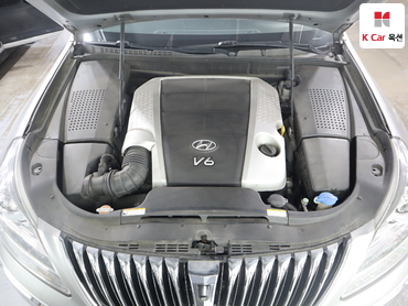 2010 - hyundai equus