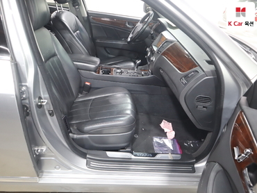 2010 - hyundai equus