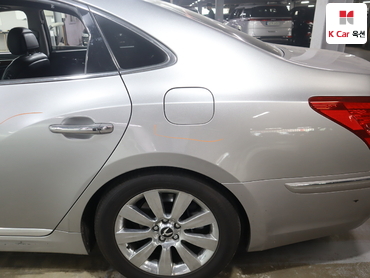 2010 - hyundai equus