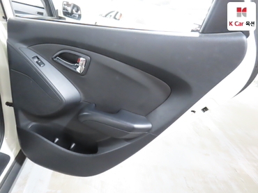 2011 - hyundai tucson