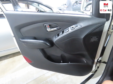 2011 - hyundai tucson