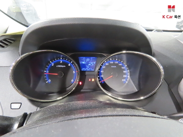 2011 - hyundai tucson