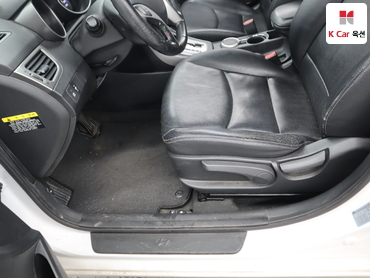 2012 - hyundai avante