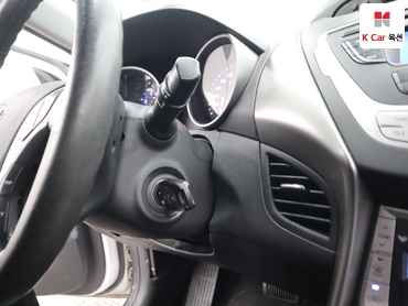 2012 - hyundai avante