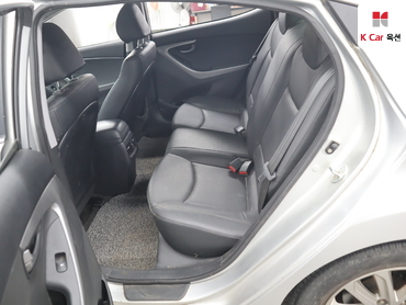 2015 - hyundai avante