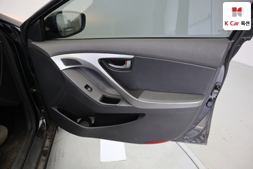 2012 - hyundai avante