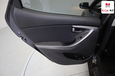 2012 - hyundai avante