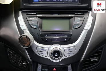 2012 - hyundai avante