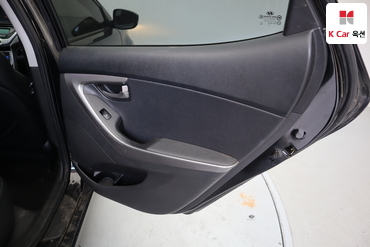 2012 - hyundai avante