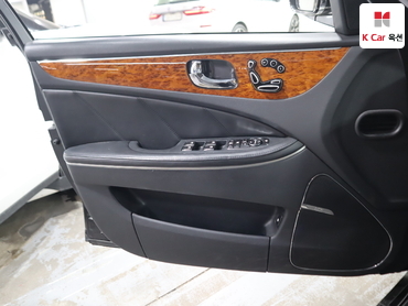 2011 - hyundai equus