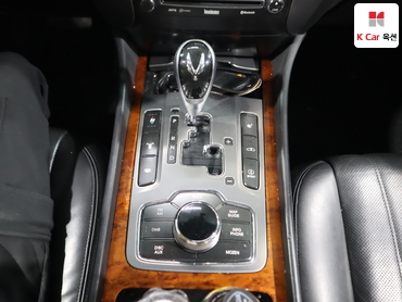 2011 - hyundai equus