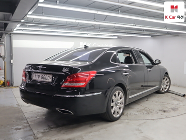 2011 - hyundai equus