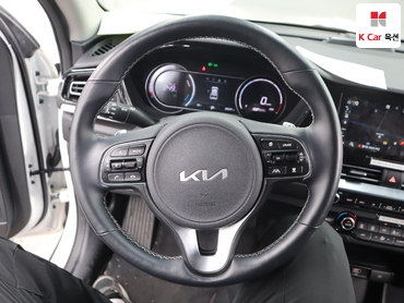 2024 - kia niro