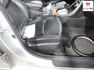2011 - hyundai avante