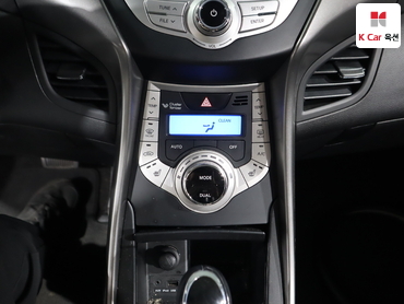 2011 - hyundai avante