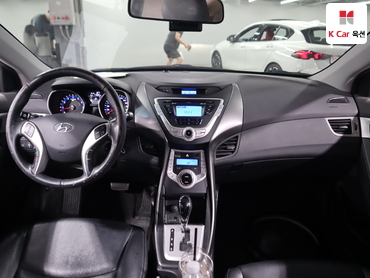 2011 - hyundai avante
