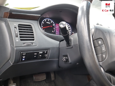 2010 - hyundai grandeur
